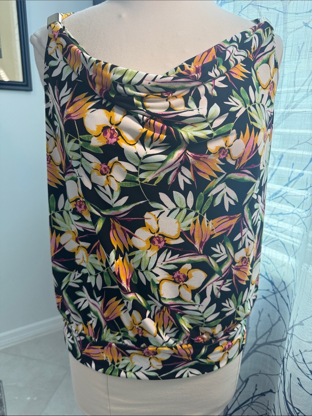 WHBM Floral Tank Top in Black & Multicolor Large Like New